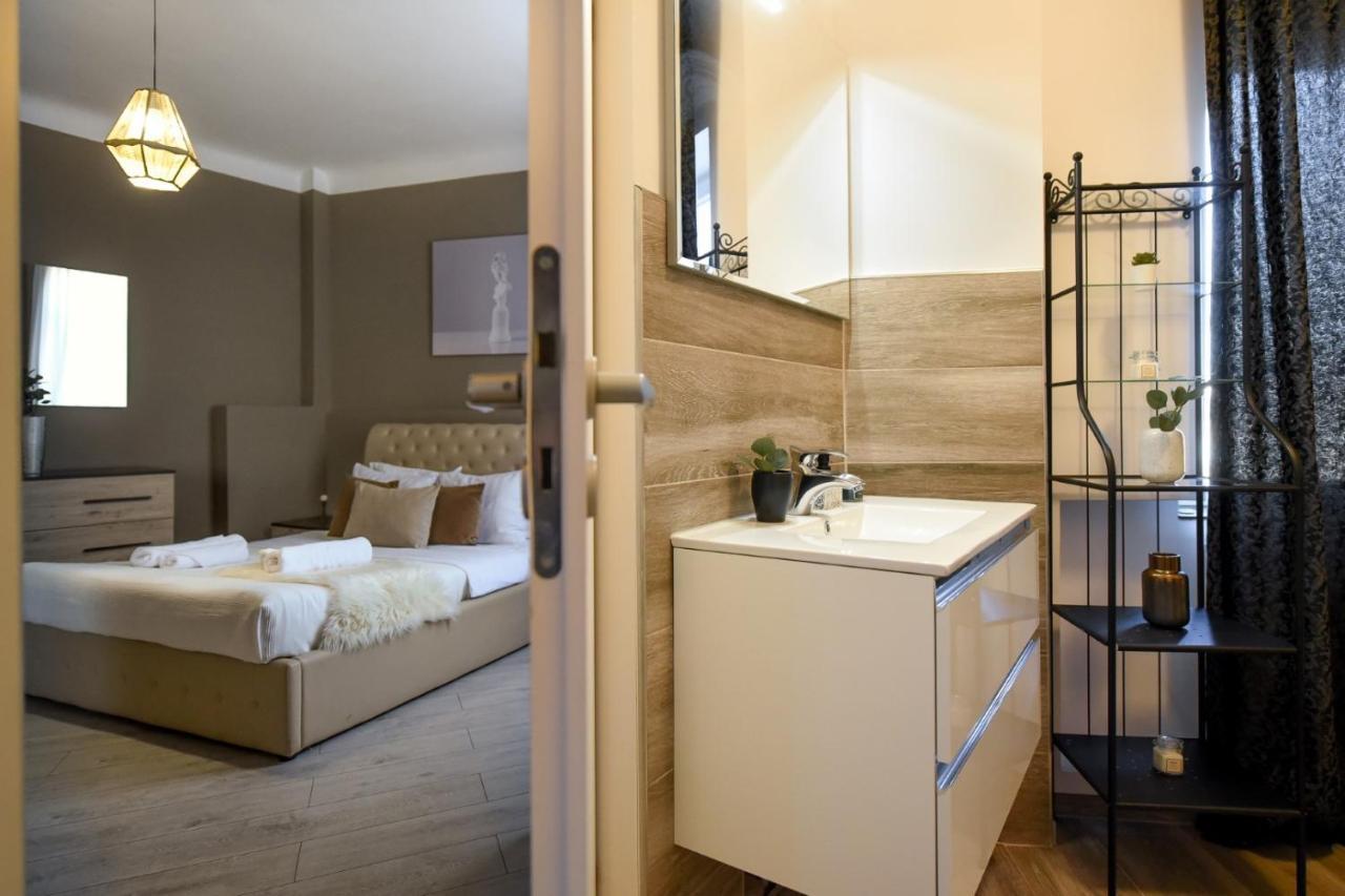Amazing Location & Elegant Apt - Old Town Appartement Boekarest Buitenkant foto